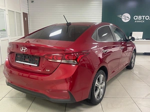 Седан Hyundai Solaris 2017 года, 1439000 рублей, Ачинск