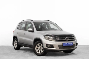 Внедорожник Volkswagen Tiguan 2012 года, 1449000 рублей, Барнаул