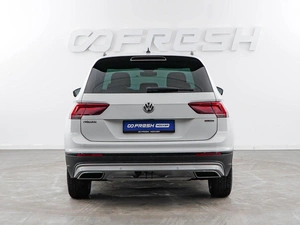 Внедорожник Volkswagen Tiguan 2019 года, 2649050 рублей, Москва