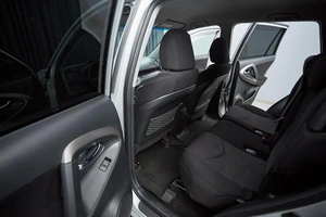 Внедорожник Toyota RAV4 2012 года, 1427000 рублей, Красноярск