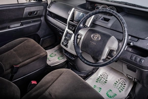 Минивэн Toyota Noah 2011 года, 1439000 рублей, Томск