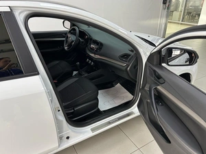 Седан ВАЗ (LADA) Vesta 2023 года, 1350000 рублей, Смоленск