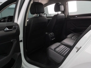 Седан Volkswagen Passat 2017 года, 1799000 рублей, Воронеж