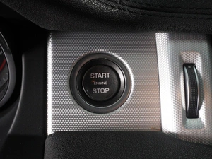 Внедорожник Land Rover Range Rover Evoque 2013 года, 1690000 рублей, Минеральные Воды