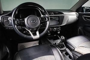 Седан Kia Rio 2020 года, 1529000 рублей, Сургут