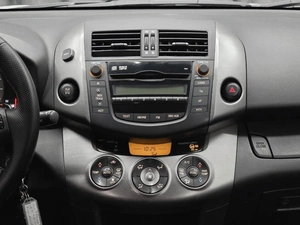 Внедорожник Toyota RAV4 2010 года, 1365000 рублей, Красноярск