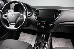 Седан Hyundai Solaris 2019 года, 1359000 рублей, Оренбург