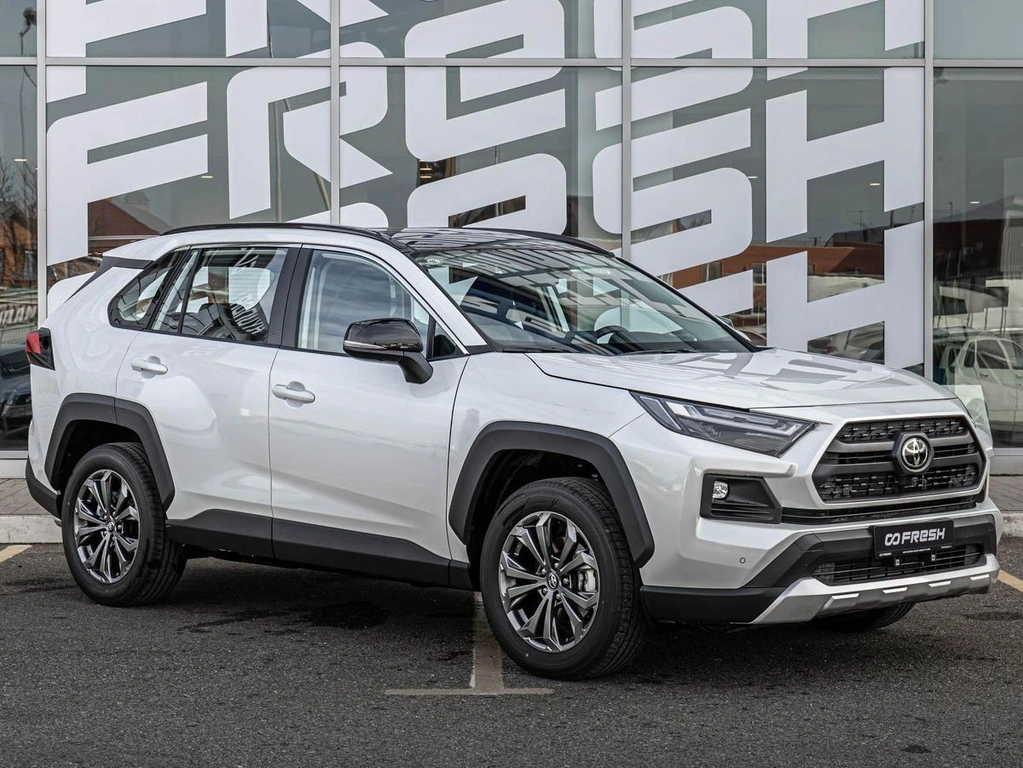 Внедорожник Toyota RAV4 2025 года, 4240000 рублей, Краснодар