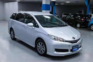 Минивэн Toyota Wish 2012 года, 1448000 рублей, Солонцы