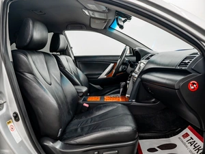 Седан Toyota Camry 2009 года, 1250000 рублей, Красноярск