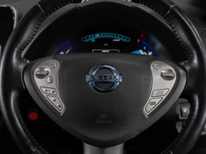 Хетчбэк Nissan Leaf 2016 года, 1270000 рублей, Тюмень