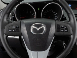 Седан Mazda 3 2011 года, 749000 рублей, Тюмень