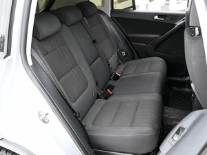 Внедорожник Volkswagen Tiguan 2011 года, 1050000 рублей, Волгоград