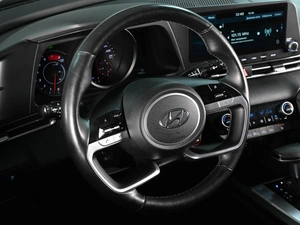 Седан Hyundai Elantra 2021 года, 2075000 рублей, Аксай