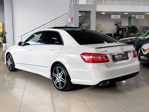 Седан Mercedes-benz E-класс 2011 года, 1697000 рублей, Солонцы
