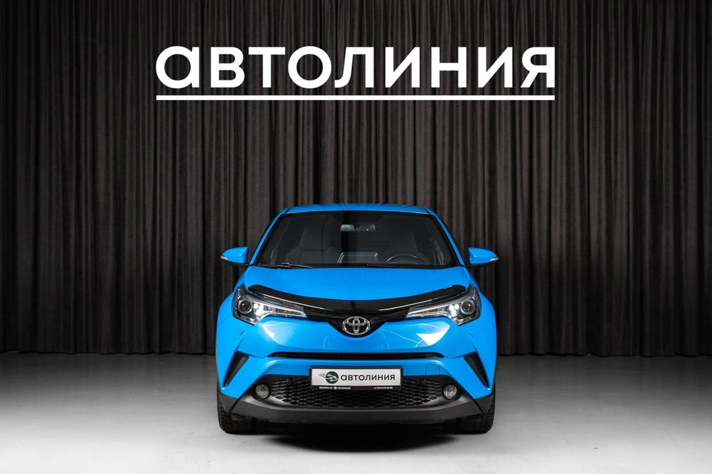 Внедорожник Toyota C-HR 2019 года, 2299000 рублей, Красноярск