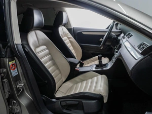 Седан Volkswagen Passat CC 2012 года, 1200000 рублей, Тюмень