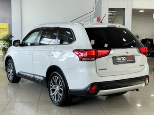 Внедорожник Mitsubishi Outlander 2015 года, 1787000 рублей, Солонцы