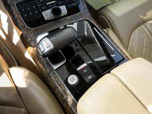 Седан Audi A8 2015 года, 2690000 рублей, Ставрополь