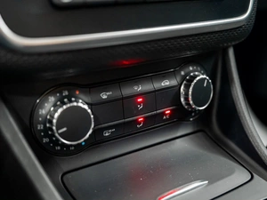 Хетчбэк Mercedes-benz A-класс 2013 года, 1500000 рублей, Красноярск