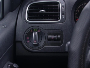 Седан Volkswagen Polo 2012 года, 715000 рублей, Владимир