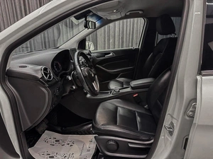 Хетчбэк Mercedes-benz B-класс 2013 года, 1150000 рублей, Красноярск