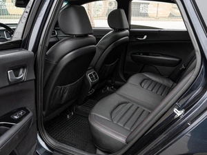 Седан Kia Optima 2018 года, 1940000 рублей, Краснодар