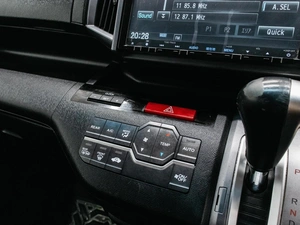 Минивэн Honda Stepwgn 2012 года, 1600000 рублей, Красноярск