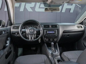 Седан Volkswagen Jetta 2013 года, 879000 рублей, Сургут