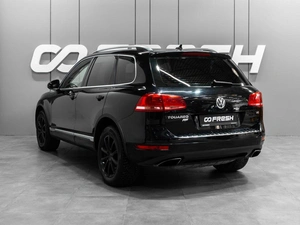 Внедорожник Volkswagen Touareg 2010 года, 1549000 рублей, Тюмень