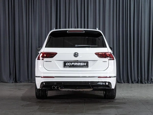 Внедорожник Volkswagen Tiguan 2018 года, 2750000 рублей, Волгоград