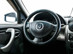 Седан Renault Logan 2012 года, 440000 рублей, Красноярск