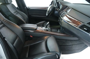 Внедорожник BMW X5 2008 года, 1849000 рублей, Омск