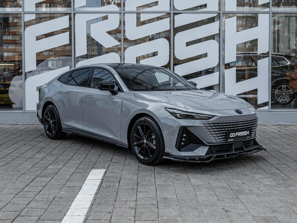Лифтбек Changan UNI-V 2023 года, 2299000 рублей, Ставрополь