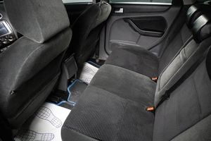 Седан Ford Focus 2006 года, 399000 рублей, Сургут