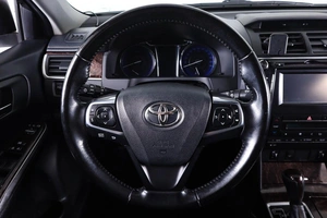 Седан Toyota Camry 2017 года, 2399000 рублей, Пермь
