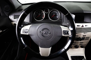 Универсал Opel Astra 2007 года, 599000 рублей, Пермь