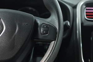 Седан Renault Logan 2016 года, 859000 рублей, Новосибирск