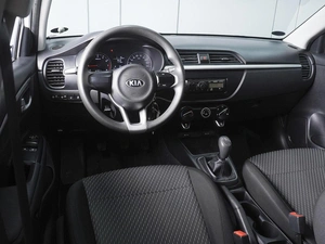 Седан Kia Rio 2018 года, 1140000 рублей, Ростов-на-Дону
