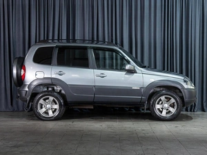 Внедорожник Chevrolet Niva 2017 года, 820000 рублей, Волгоград