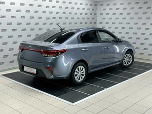 Седан Kia Rio 2017 года, 1260000 рублей, Красноярск
