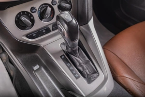 Седан Ford Focus 2013 года, 899000 рублей, Томск