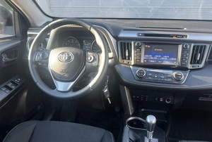 Внедорожник Toyota RAV4 2016 года, 2400000 рублей, Солонцы