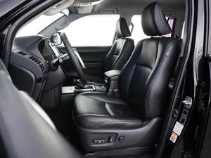 Внедорожник Toyota Land Cruiser Prado 2018 года, 4649196 рублей, Москва
