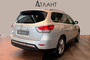 Внедорожник Nissan Pathfinder 2015 года, 1949000 рублей, Красноярск