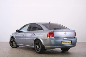 Лифтбек Opel Vectra 2006 года, 609000 рублей, Омск