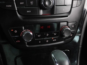 Седан Opel Insignia 2011 года, 799000 рублей, Воронеж