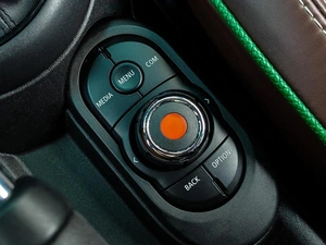 Хетчбэк MINI Cooper S 2019 года, 2756000 рублей, Краснодар