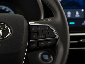 Внедорожник Toyota Highlander 2025 года, 5688404 рублей, Москва