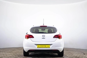 Хетчбэк Opel Astra 2011 года, 669000 рублей, Пермь